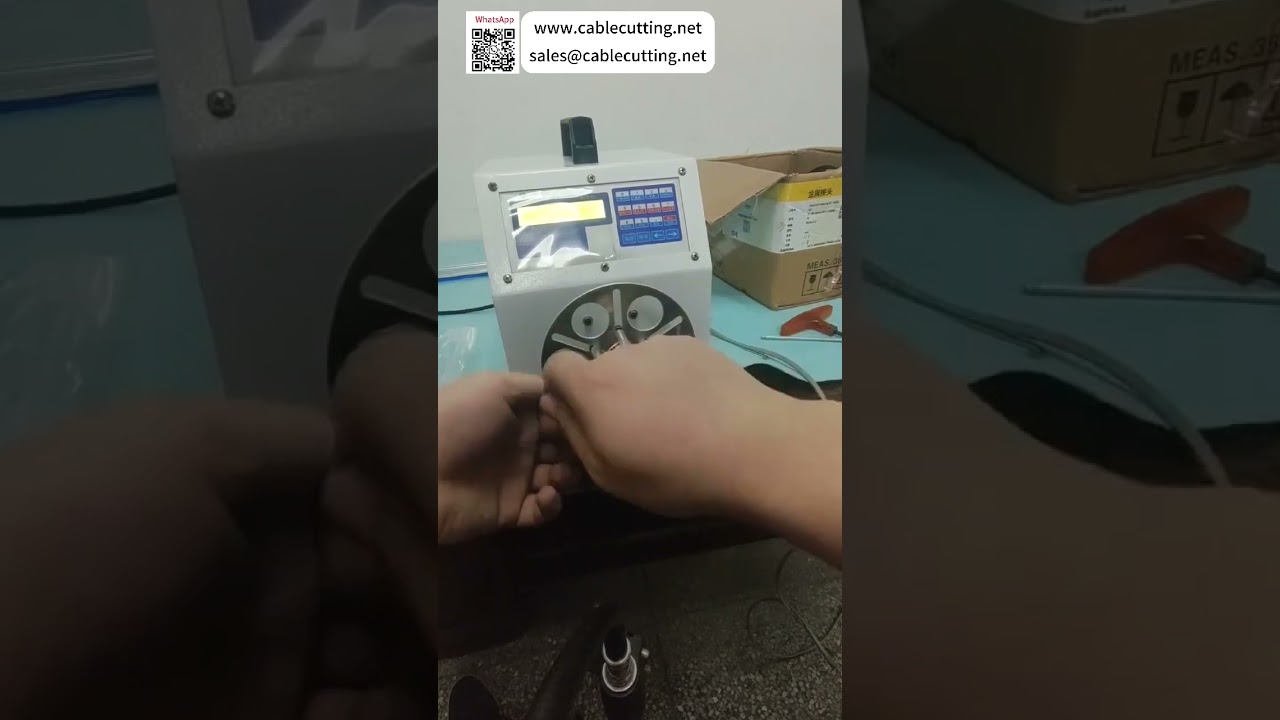 Automatic Christmas Light String Twisting and Winding Machine For Wire Harness Manufacturing